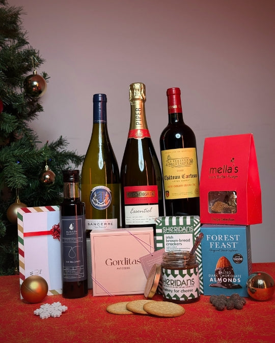 The Deluxe Food & Wine Gift Hamper